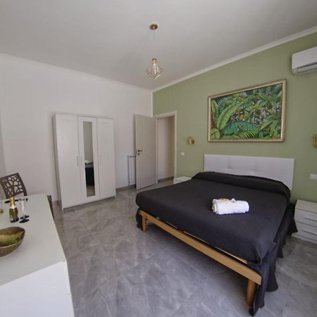 La Terrazza Di Stefy Hotel Acilia Ngoại thất bức ảnh
